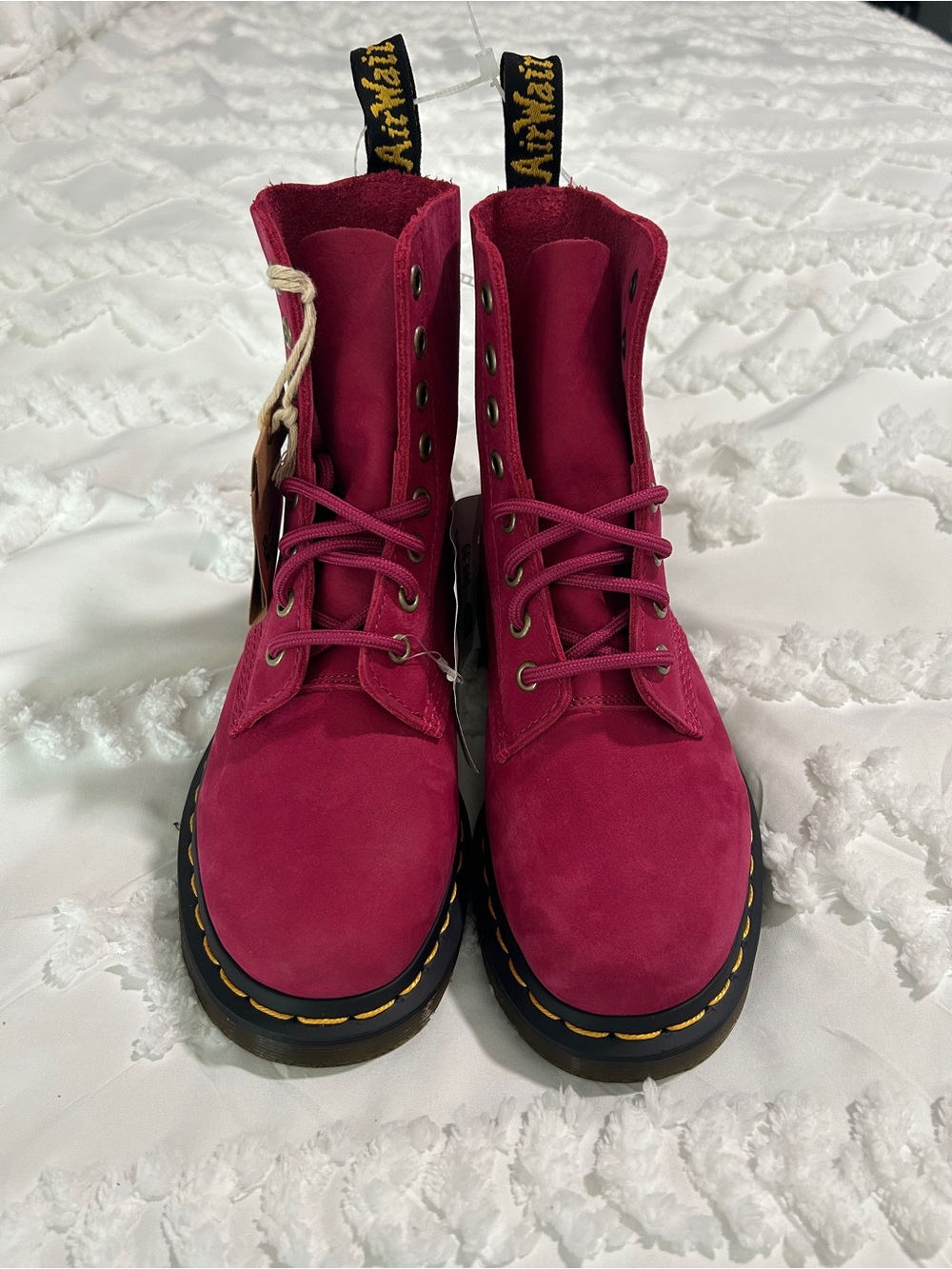 NWT Dr. Martens 1460 Pascal Fuchsia Pink Nubuck Boots M4/W5 Suede Feel